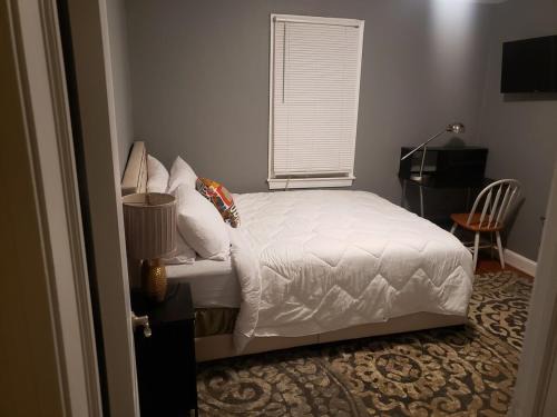 Seat Pleasant Appartement | Unit-B Stylish Apt near Addison metro & downtown Washington DC
