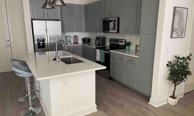 Florida Center Appartement | Universal studious spacious 2 bedroom retreat