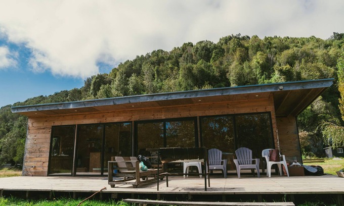 Cochamo Cabine | Untamed Refuge in Puelo (Ulmo)