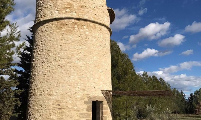 Oppede Appartement | Logement insolite, Pigeonnier en Luberon avec jacuzzi