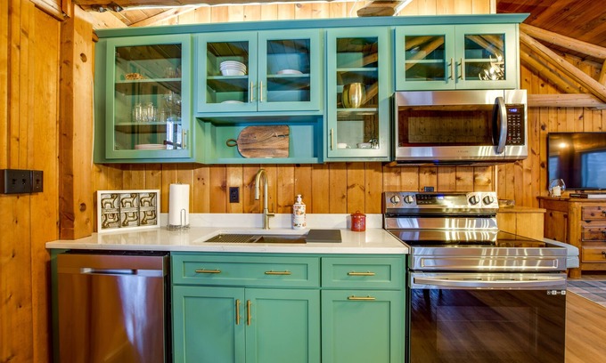 Muscoda Cabine | Unwind at Driftless Pines Cabin -