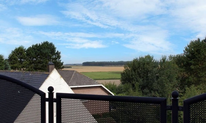 Sluis Maison | Unwind in Room Near Scenic Het Zwin for Adventure Lovers - 4 Units
