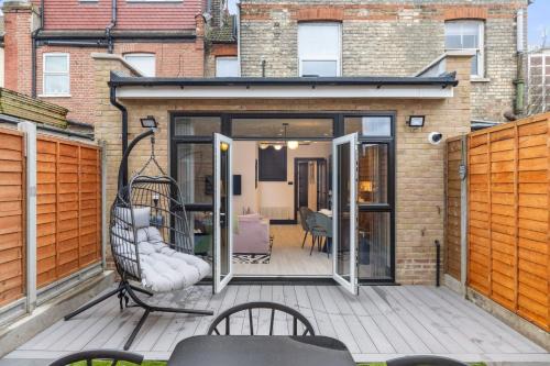 Tottenham Green Appartement | Unwind in Style 2BR with Cozy Backyard for Groups