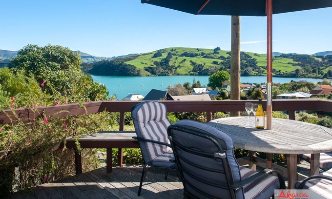 Akaroa Maison | En haut de la plage sur Smith avec amarre disponible