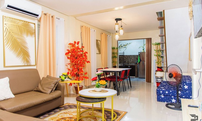 Angeles City Maison | Up to 18 Guest Near Aqua Planet & Clark international Speedway