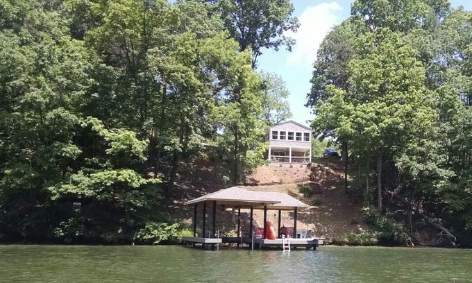 Pulaski Maison | Maison mise à jour 3BD / 2BA Waterfront