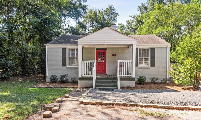 Tuscaloosa Maison | Updated & Cozy Stay - Minutes to Campus