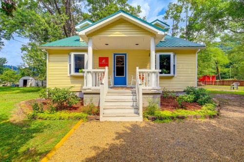 Damascus Maison | Updated Damascus Cottage on Appalachian Trail!