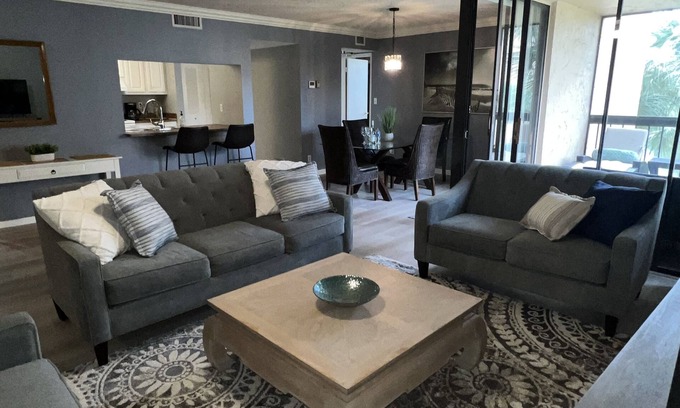 Delray Beach Copropriété | Condo Delray Racquet Club 2 chambres extrêmement propre