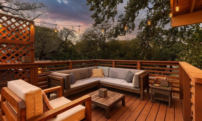 Barton Hills Maison | Updated duplex in Barton Hills with open kitchen, great patios. Fenced yard.