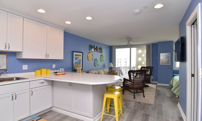 Rehoboth Beach Copropriété | Updated Studio with Great Views!