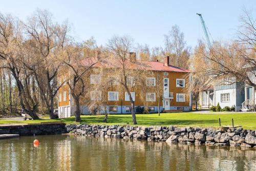 Vaasa Appartement | Upea huoneisto merenrannalla