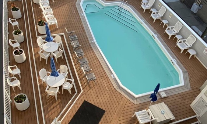 North End Copropriété | Condo amélioré près de Boardwalk / Beach / Asbury Shopping w Pool