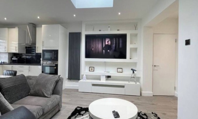 Dagenham Maison | UPPAMOST luxury home 4