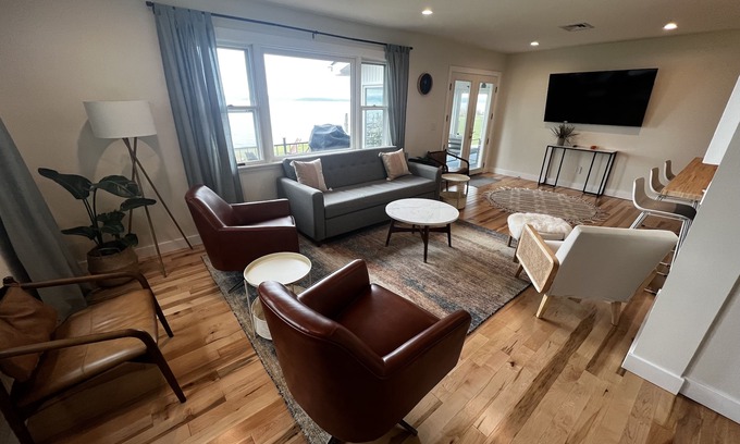 Perryville Maison | Upper Chesapeake Getaway - Newly Renovated