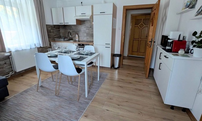 Bad Bleiberg Appartement | UPPER FLOOR, 2-ROOM APARTMENT-kl.Z.with double bed - Haus im Hochtal