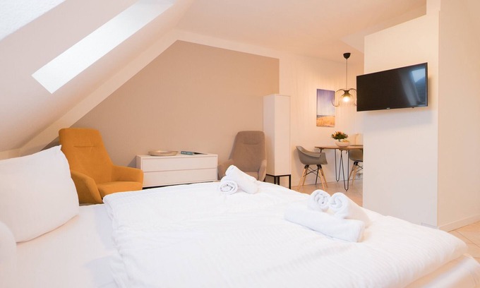 Neuhaus Appartement | Upper floor apartment Lee West 2.4