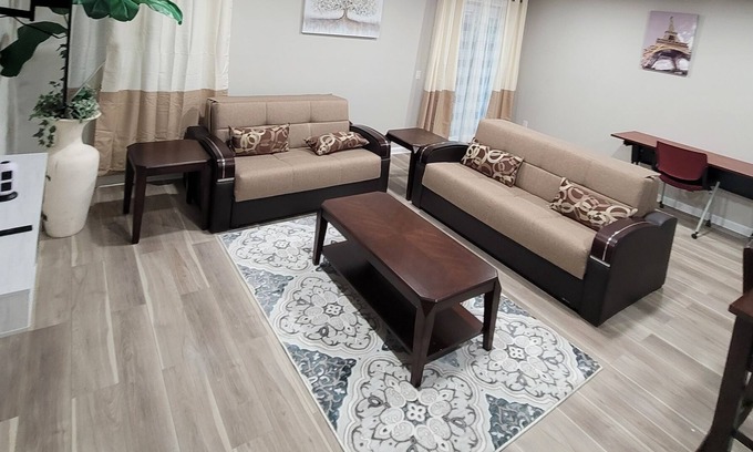 Odenton Maison | Upscale 1 Bedroom Basement Apartment