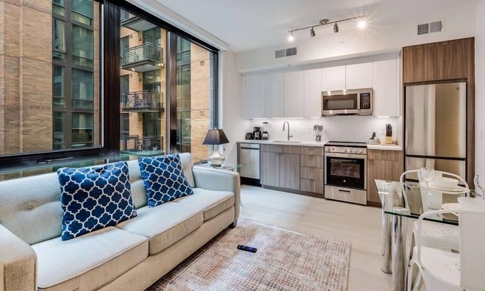 NoMa Hôtel | Upscale 1 BR w/ 5 Star Amenities Near Union Market