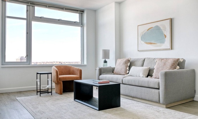 Cambridgeport Appartement | Upscale Cambridge 1BR w/ Gym & W/D, walk to Harvard Bridge, by Blueground
