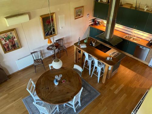 Aneby Appartement | Upscale Hideaway in Converted Barn