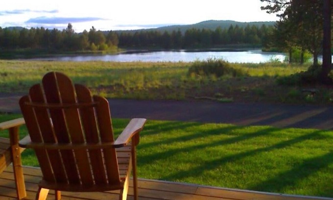 Sunriver Copropriété | Haut de gamme 2 BR 2 BA Condo Lakefront, climatisation et foyer au gaz