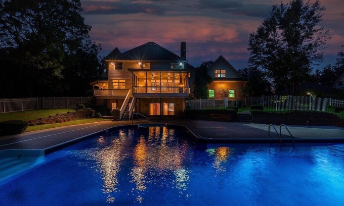 Blacklick Maison | Upscale Lower Level Ideal For A Cozy Getaway. nPool, Hot Tub, Billiards