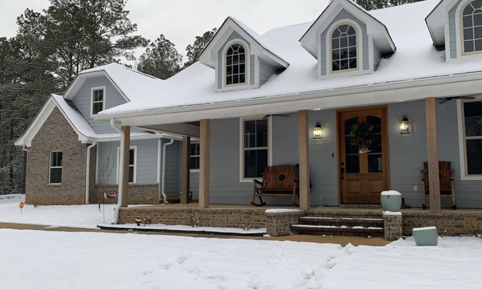 McComb Maison | Upscale, Quiet and Country in Mccomb