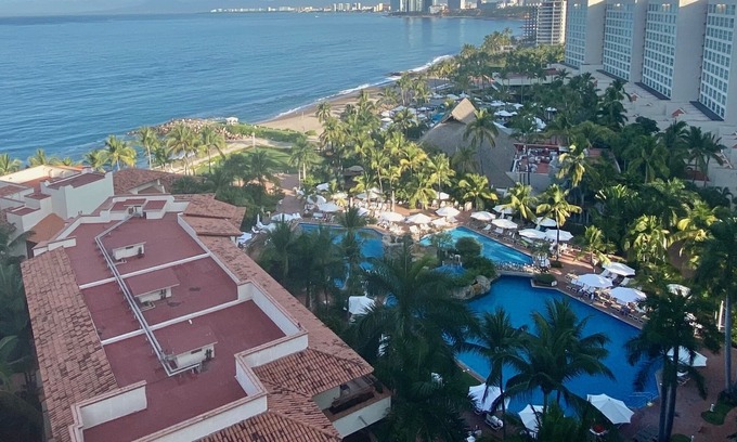 Lazaro Cardenas Copropriété | Upscale spacious condo with spectacular views of the Bay of Banderas