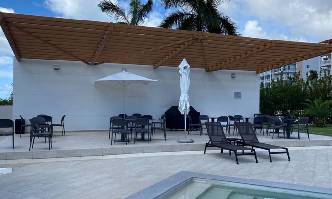 Maho Appartement | Upscale Studio in Maho St. Maarten. Walking distance to beach. Near airport!