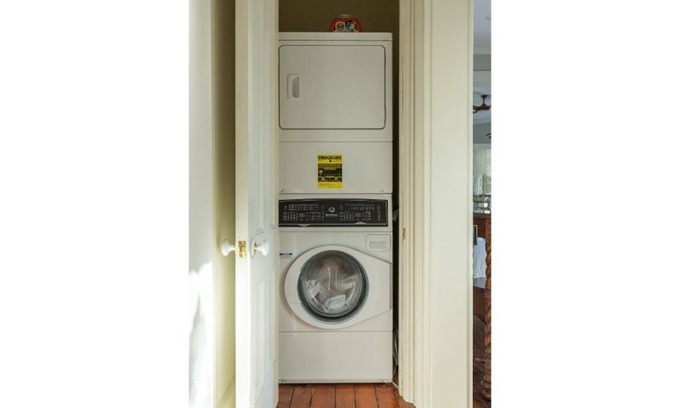 Downtown Charleston Appartement | Upscale Stylish 2b/2b Downtown near Upper King St.