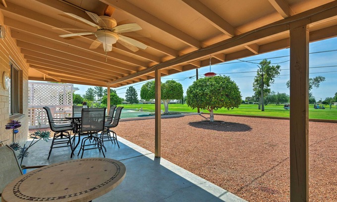 Sun City Maison | NOUVEAU Luxe Sun City Home avec terrain de golf sur le Sud
