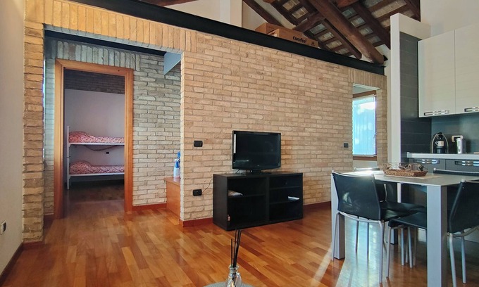 Treviso Appartement | Urban 34 (3 minuts walking to the station with free parking)