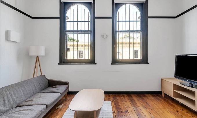 Redfern Appartement | Stylish Stay in Redfern Central & Convenient