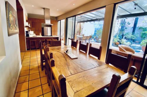 Guadalajara Maison | Urban Hacienda downtown, tranquil, spacious, jacuzzi