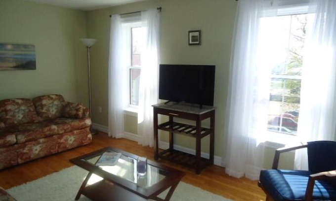 Queens Square Appartement | Suite patrimoine urbain en plein cœur historique d'Olde Charlottetown