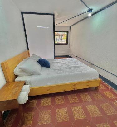 Zona 4 Hôtel | Urban Hotel