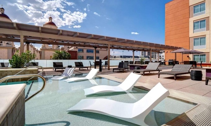 Downtown Tucson Hôtel | Urban Oasis: 2 Pet-friendly Units, Parking! Close to Tucson Botanical Garden