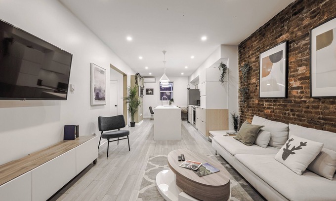 Hochelaga Appartement | URBAN OASIS 4 BEDROOMS UNIT IN QUIET NEIGHBORHOOD