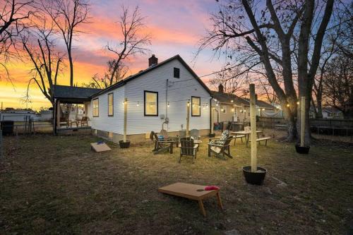 Evansville Maison | Urban Oasis Cozy Home Near Downtown with Game Room and Firepit