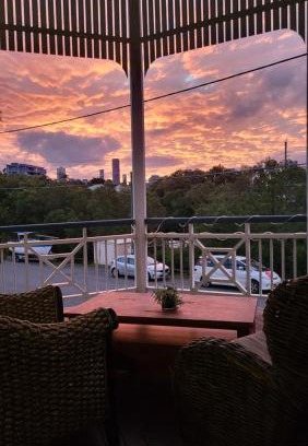 East Brisbane Lit Et Petit-Déjeuner | Urban Riverside Rest