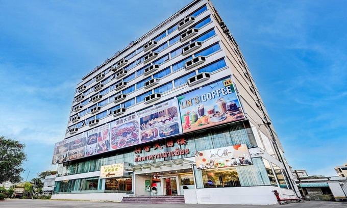 Din Daeng Maison | Urban Suite Escape Space Meets Comfort