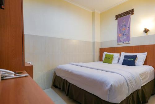 Ciputat Maison | Urbanview Hotel 58 Bintaro