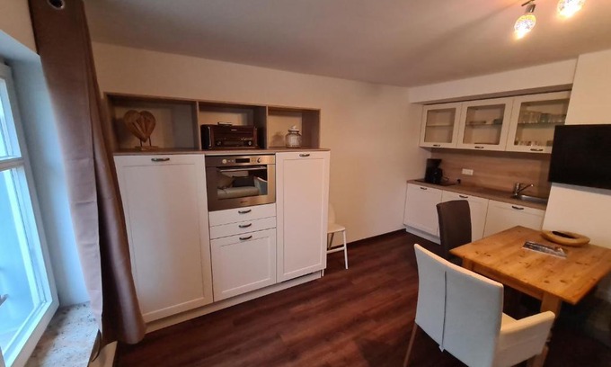Niederdorla Appartement | Urlaub am Mittelpunkt. Neue Ferienwohung im alten Mehlager