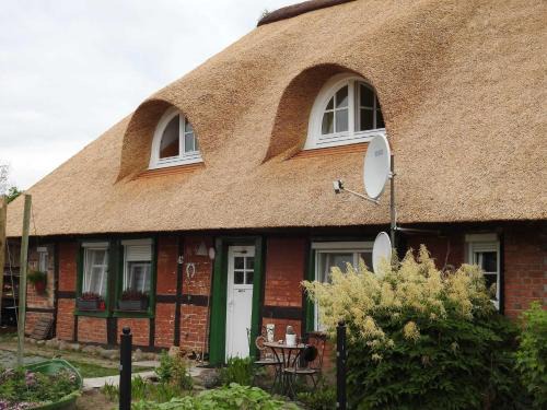 Demmin Appartement | Urlaub unterm Reetdach