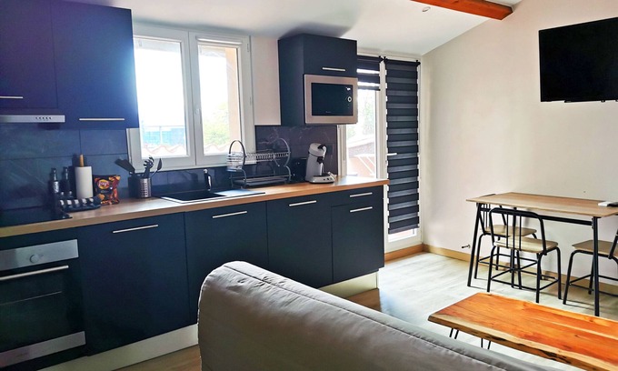 Moyen-Vernet Appartement | USAP : T2 avec grande terrasse et Cinéma