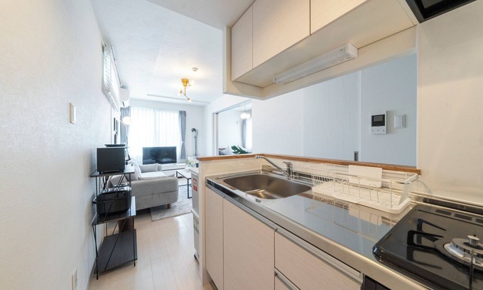Higashi Appartement | UTOPIA 101
