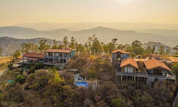 Oaxaca Maison | Utopia Casa Horizonte: a house with a view, and all you need.