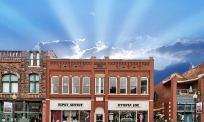 Guthrie Lit Et Petit-Déjeuner | Utopia Joe Loft - Great Downtown Views with Hardwood Floors & Original Art