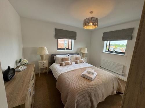 Uxbridge North Appartement | Uxbridge-Modern 2 bed Apt with Lift & Parking